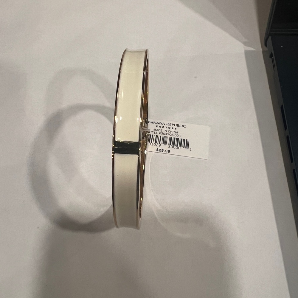 Banana Republic Gold and Cream Bangle
